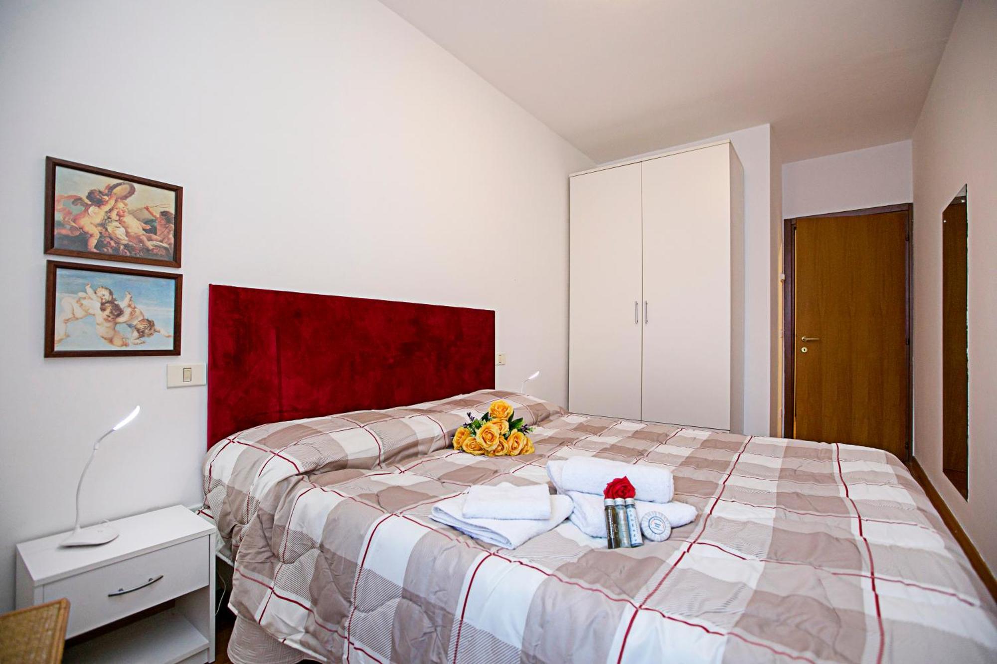 Appartamento Centro Storico Riva 2 - Happy Rentals Kültér fotó